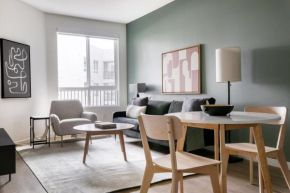 Mission Valley 1br w gym wd pool nr freeways SAN-13